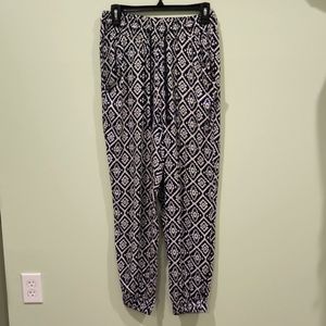Forever 21 pants, Size M